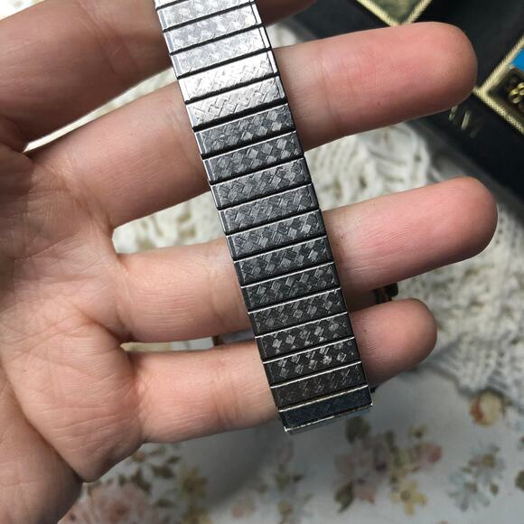 Vintage Mens Waltham Incabloc 17 Jewels Expansion Wrist Watch + Original Box - Picture 14 of 15